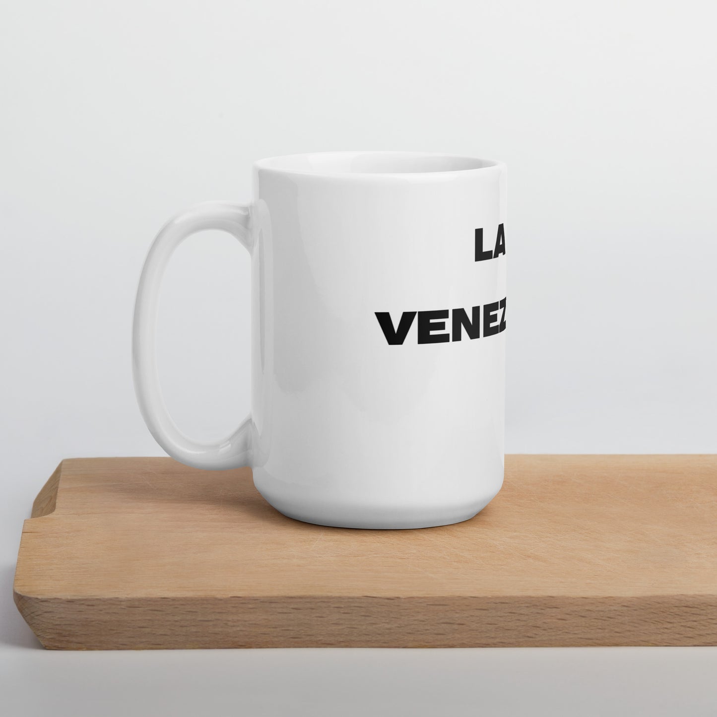 Taza "La Arepa es VENEZOLANA"