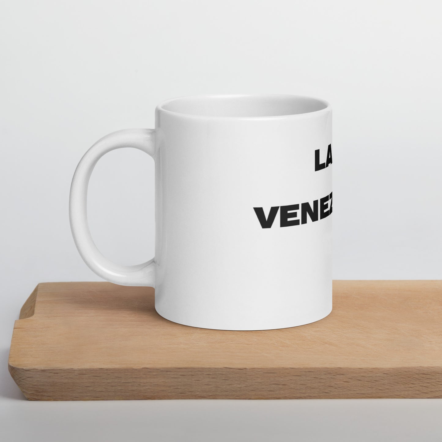 Taza "La Arepa es VENEZOLANA"